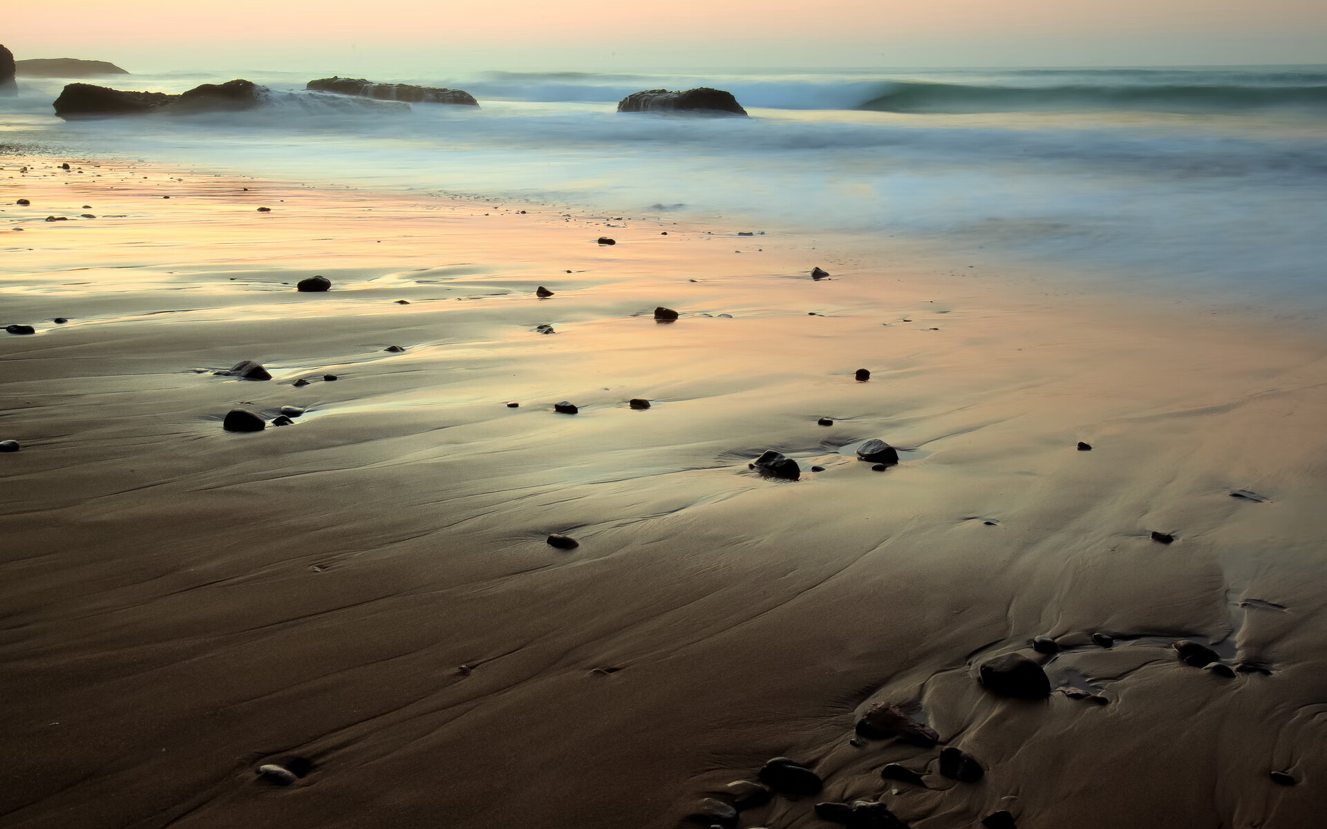 国家队攻守转换速度为何普遍滞后，国家队02转手指表情包